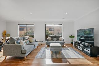 Beautiful Golden Point Home - Style&Sophistication - 0