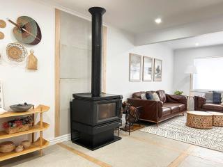 Rye Getaway - Well Appointed & Cozy Family Home* - 8