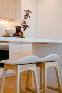 Brand New Box Hill Central Executive w pool+gym - 1