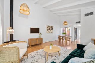 Applecross Village Gem 2BR - 3