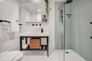 Historic & Designer Loft Style Apt+Parking Pool - 5