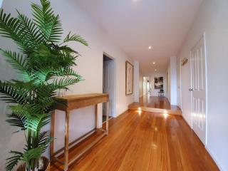 The Great Entertainer in Rye w pool near the beach! - Rye - 8
