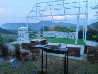 Ingmhok Resort - Suan Phung - 2