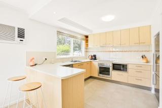 Coastal Rosebud Family Home - Steps from the Beach - Rosebud - 5