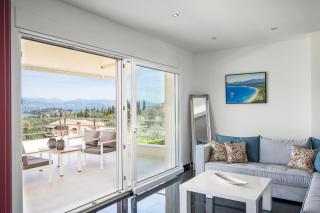 Euphoria Seaview Residences with Shared Pool by Konnect - Gouvia - 3