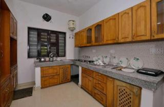Hotel O POP Royal Guest House Near Omaxe Celebration Mall - Gurgaon - 3