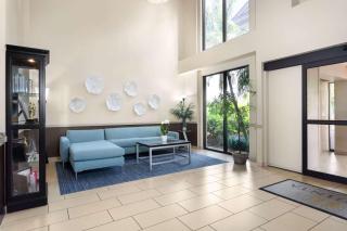 La Quinta by Wyndham Bonita Springs Naples North - 2
