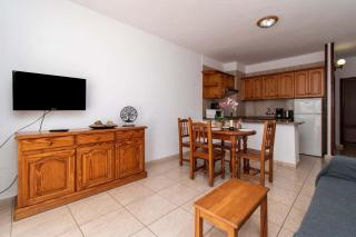 Las Floritas 22 - One Bed ground floor with pool view - 4