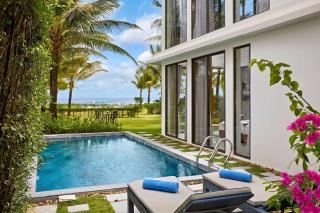 Wyndham Hoi An Royal Beachfront Resort & Villas - 8