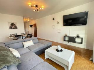 Le Bary - 10p - 100m2 - Gare - Parking Privé Gratuit - Le Mans - 2