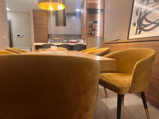 Autokomanda Large Family Apartment - 4