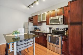 CozySuites Mill District with pool, gym # 10 - Minneapolis - 3