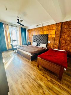 Olive Ventures, Royal inn, Ritz - Srinagar - 0