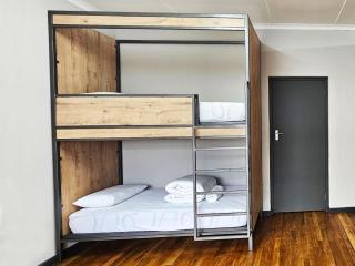 Beds Inn - 1