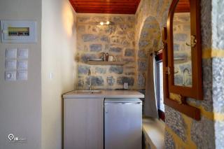 'Panorama' Stone House On The Beach - Khalíkia - 3