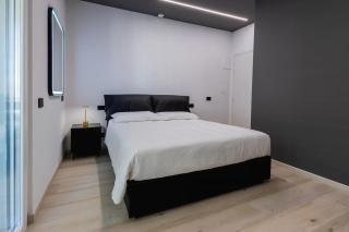 Verona Borgo Roma LUXURY ROOMS & APARTMENT - Verona - 1