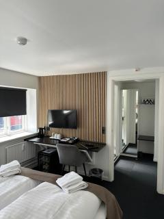 VISIONHOUSE Hotel - 9