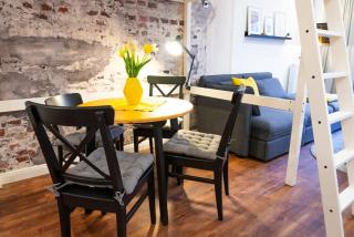 Shabby Chic Apartment in ideal Location - 9