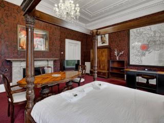 Pass the Keys The King Room Free Parking - Manchester - 8
