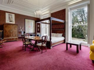 Pass the Keys The King Room Free Parking - Manchester - 0