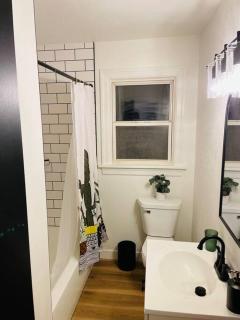 1BR 1 BA near Carl Health and OSF - 7