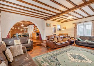 Hoxne House - 9