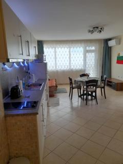 2 room Apartment with side Sea View Sveti Vlas - Sveti Vlas - 4