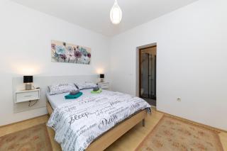 Kuća za odmor Pixie - Vrsi - 1