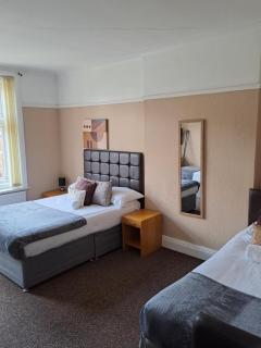 Sheridans Budget Accomodation - Wallasey - 2