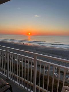 Oceanfront Efficiency T406 - Myrtle Beach - 8