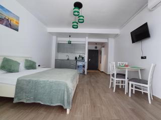 Sunrise MV 14 - Mamaia - 8