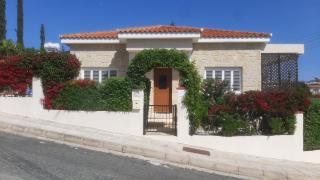 Villa Best Holiday- breathtaking sea views, amazing garden, private pool, BBQ, next to CORAL BAY, Lower Peyia, Paphos - Peyia - 2