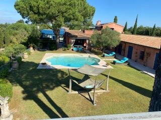 Villa d'exception à Palaja avec piscines intérieures et extérieures - Palaja - 0