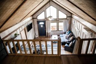 Lucky Lodge ViP Cabin Lake Guntersville Pet Friendly Fully Fenced Boat Parking Private - 1