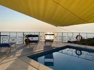 Charming Villa with Pool, Sea View in Zagora - Zagora - 6
