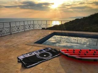 Charming Villa with Pool, Sea View in Zagora - 4