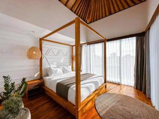 Villa Nakula - Luxury Canggu 3 Level Villa ONLY 5mins to Beach - Canggu - 3