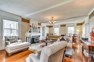 Lakefront Cayuga Retreat with Private Deck and Hot Tub - Cayuga - 9