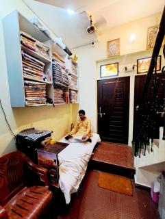 Mandakini Tatt Homestay - Varanasi - 4
