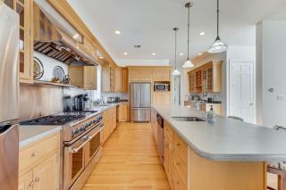 Hamptons Home Near Beaches with Pool and Water Views! - 3