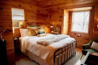Rock N Roll Lake Haus - 1