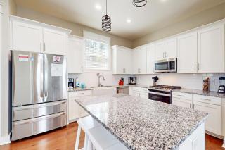 Lagoon Luxury - Panama City Beach - 2