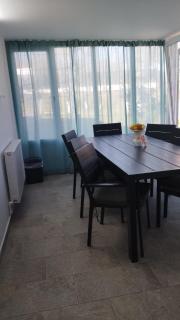 Vila de pe Lac Amara - 5