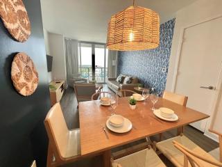 2BR-2BA Oasis W-Stunning Views at Beachwalk - Hallandale Beach - 7