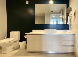 2BR-2BA Oasis W-Stunning Views at Beachwalk - Hallandale Beach - 1