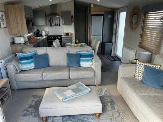Sandy Bay Caravan Getaway - Newbiggin-by-the-Sea - 5