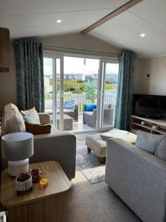 Sandy Bay Caravan Getaway - Newbiggin-by-the-Sea - 3
