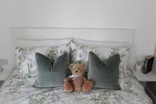 Crossways - a modern two bedroom village apartment close to cheltenham - 2