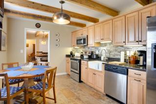 Cumberland Cottage - 2 Blocks to Downtown Dover! - 4