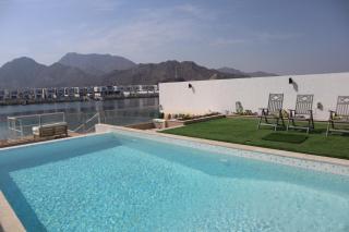 The Coral Villa with marina access, free ka yak and private pool - Al Dana Island Fujairah - 4